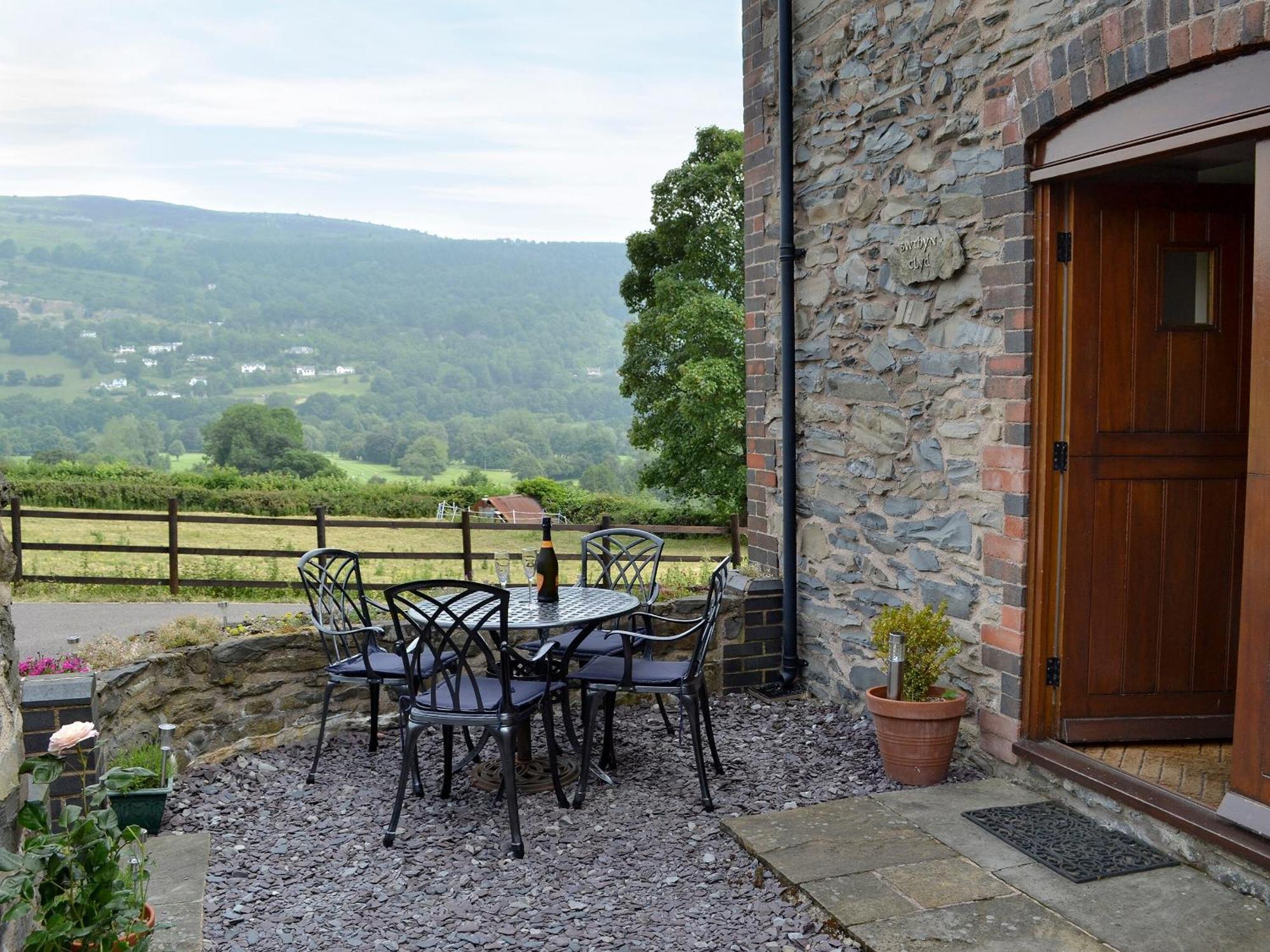 Bwthyn Clyd Villa Llangollen Exterior photo